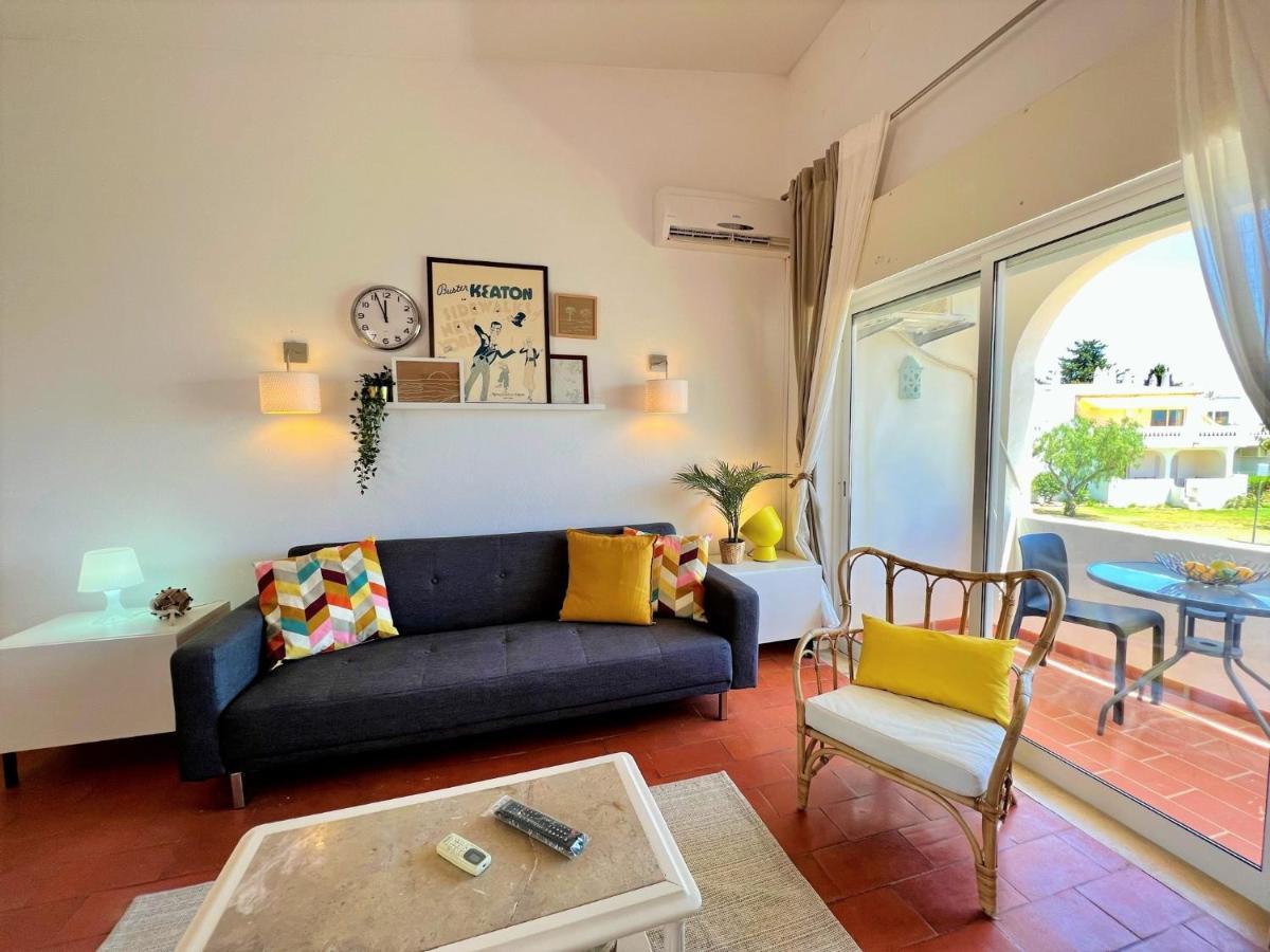 Armacao De Pera Twins 1 By Homing Apartment ภายนอก รูปภาพ